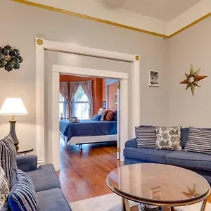 Apartment Elegant 2 Bed Directly On Forsyth Park, Savannah